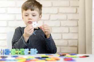Cum simte copilul cu autism?
