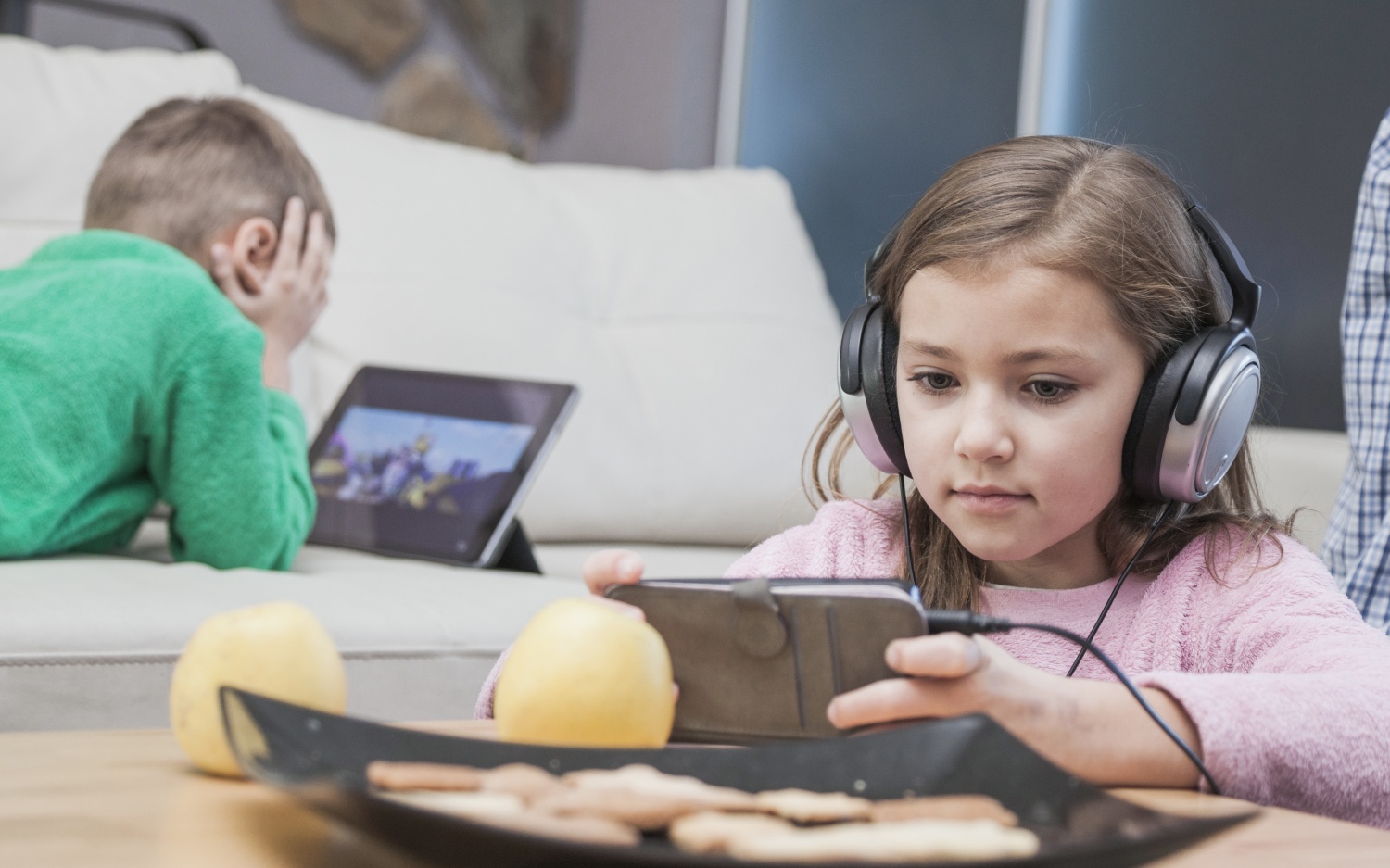 Gadgeturile, noii "tutori" ai copilului?